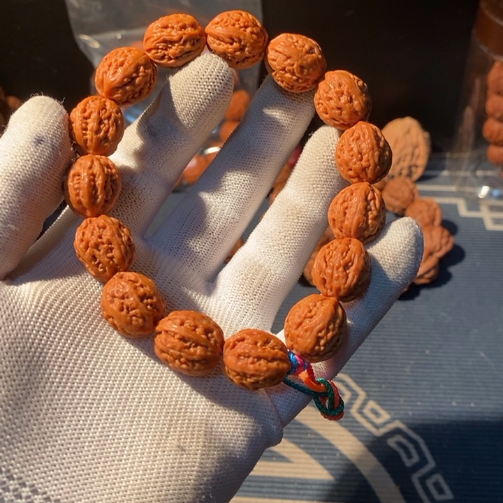 文玩核桃手串……57