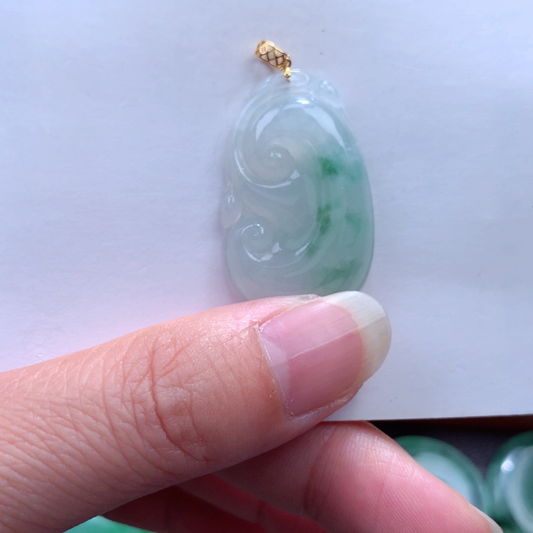 翡翠吊坠(不含链)18K金镶嵌