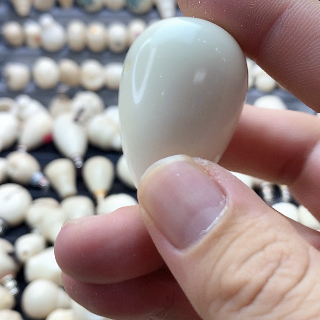 ****淡吊坠菩提根/象牙果