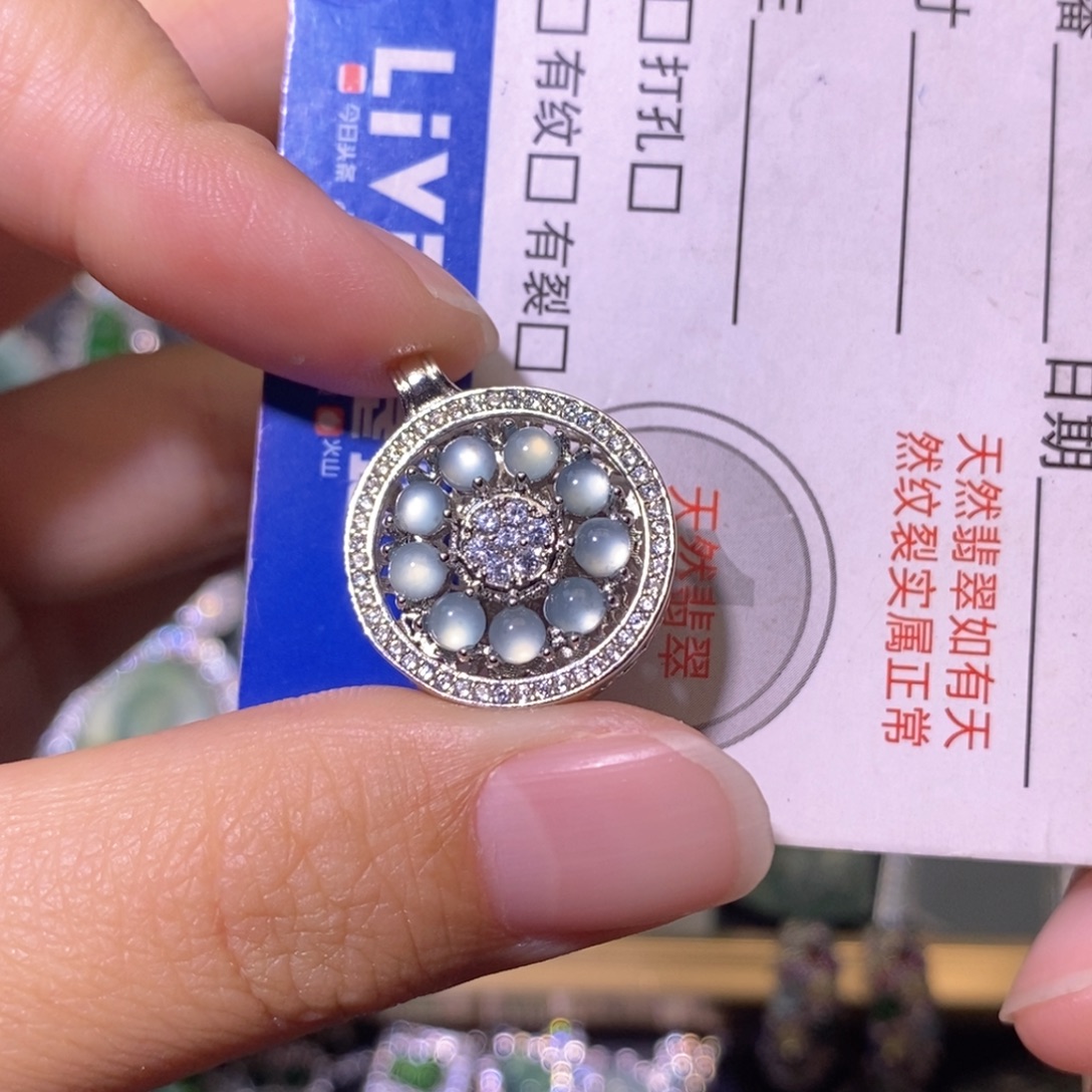 翡翠未镶嵌颈饰天然
