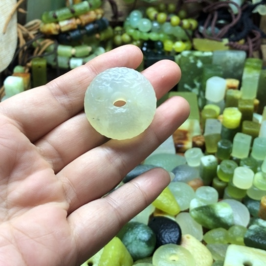 未镶嵌岫玉吊坠岫