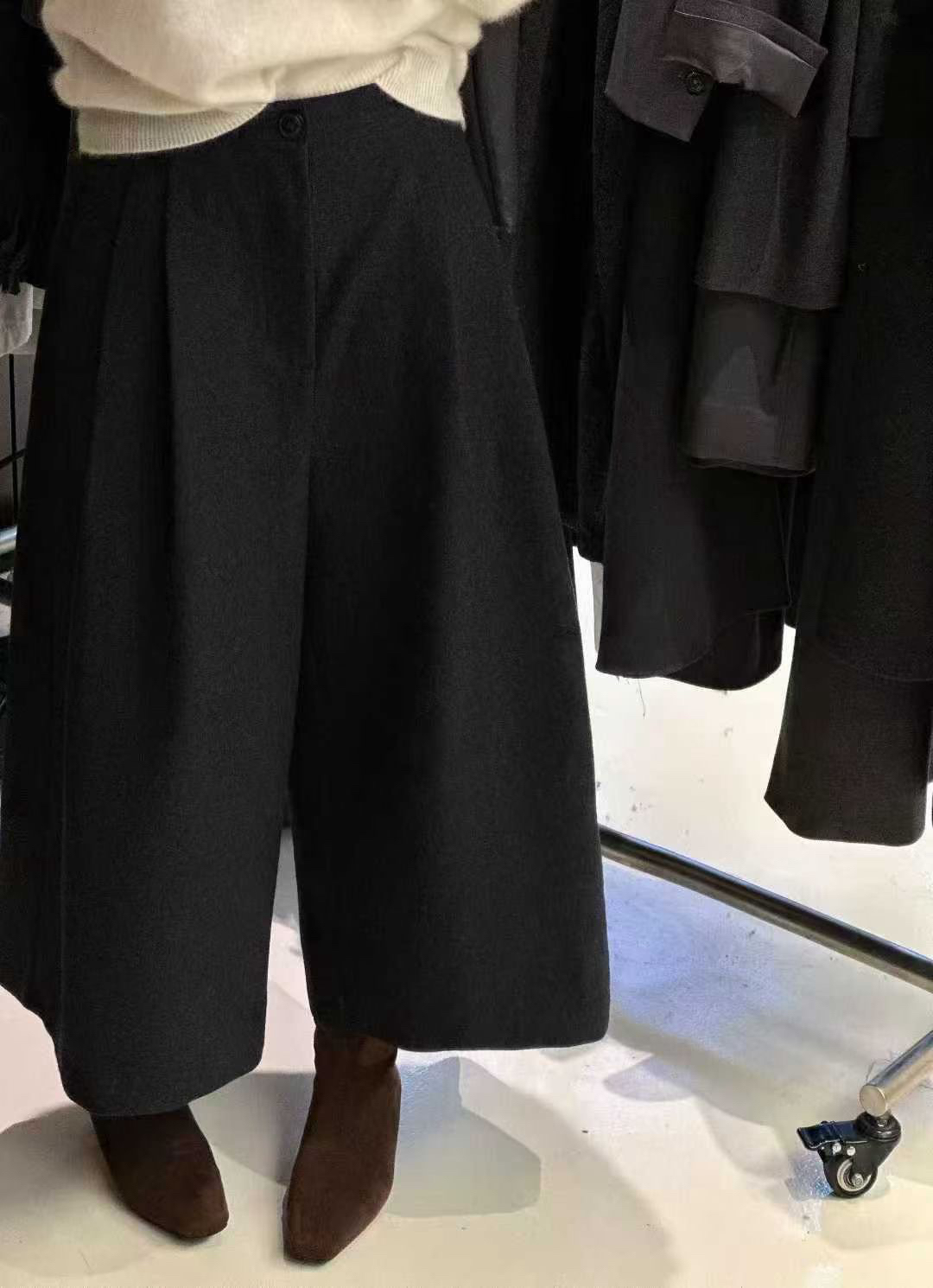 高品质泰诺羊绒压褶八分阔腿裤女慵懒风显瘦小个子百搭九分休闲裤