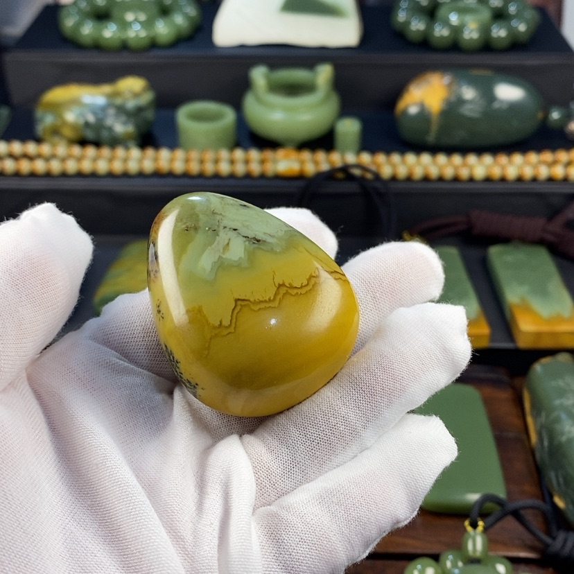 【闪购商品】岫岩河磨玉（透闪石质玉）颈饰未镶嵌