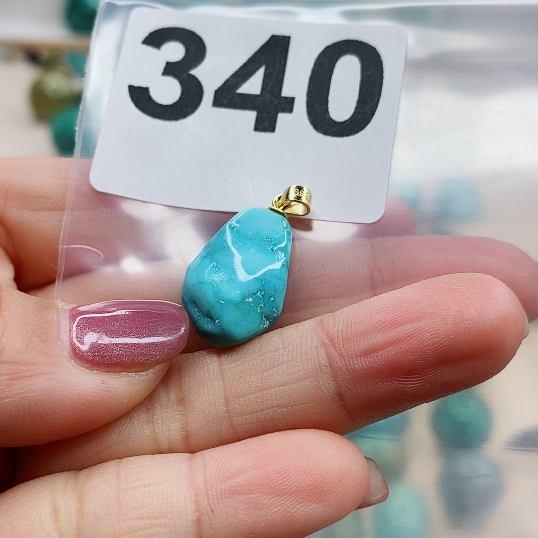 南红玛瑙颈饰未镶嵌