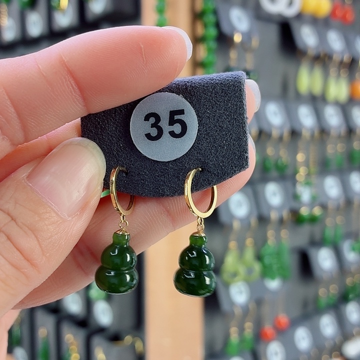 和田玉18K金镶嵌耳饰