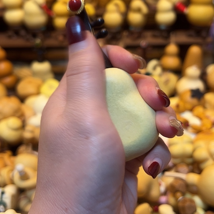 满***辰大叶紫檀（黑酸枝木类）