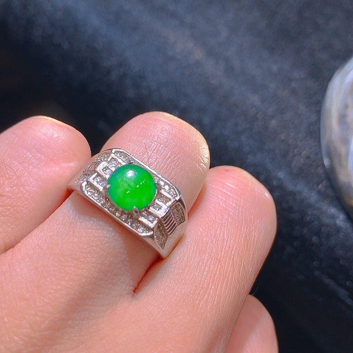 【闪购商品】翡翠颈饰银S925镶嵌翡翠