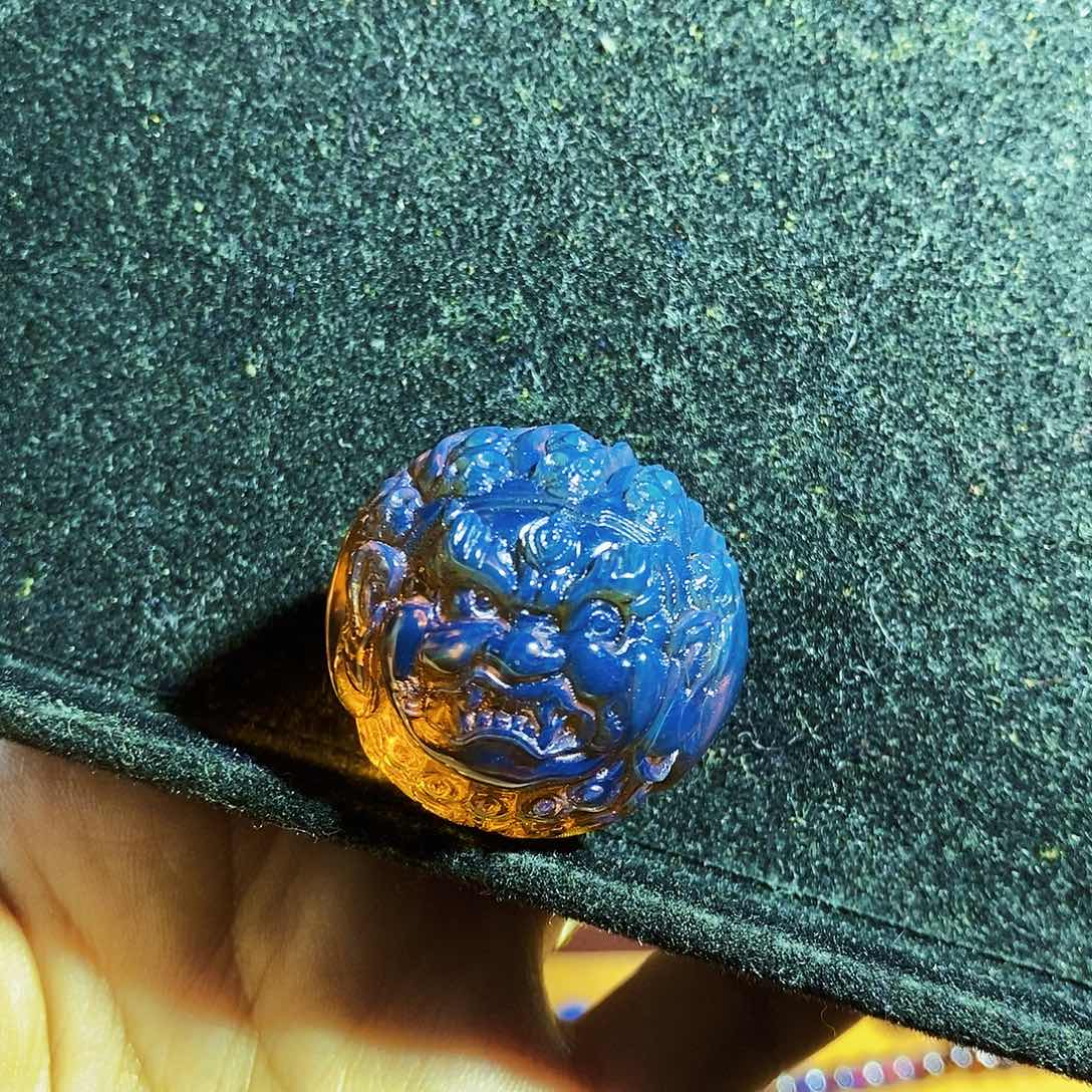 蓝珀裸石未镶嵌花***雪蓝珀血蓝茶大黑天31加