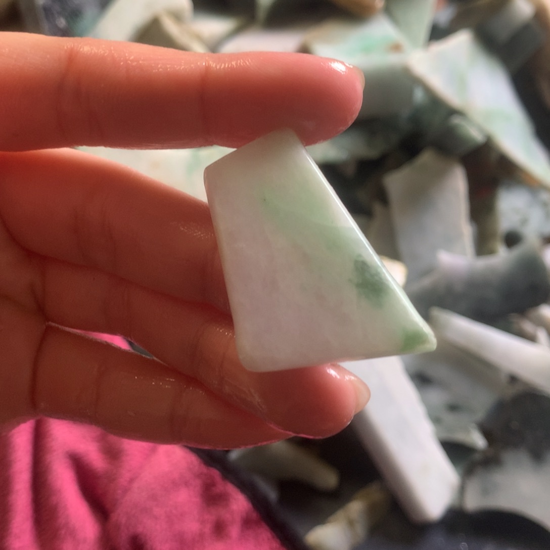 翡翠颈饰未镶嵌缅甸翡翠