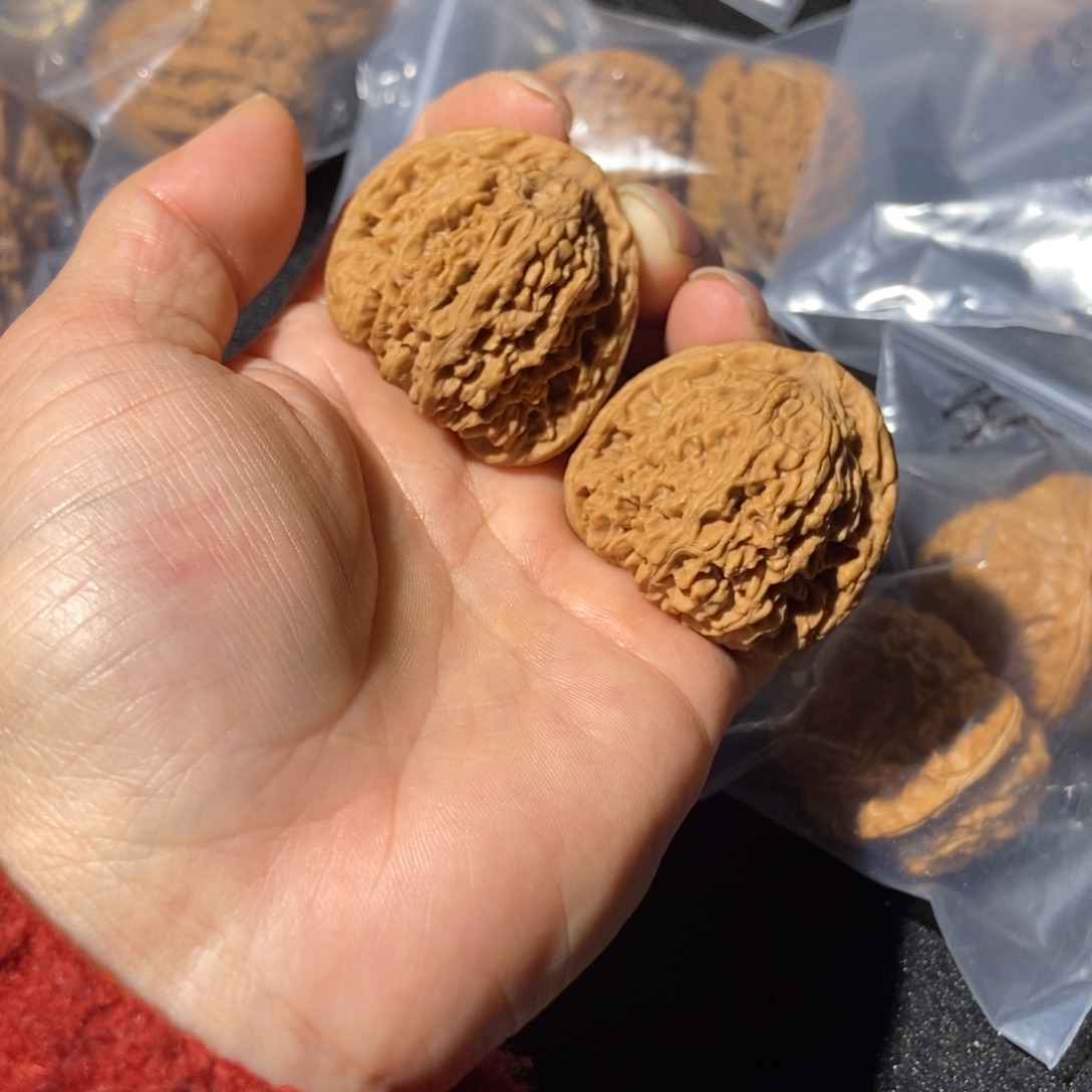 文玩核桃吊坠涿鹿南疆石69