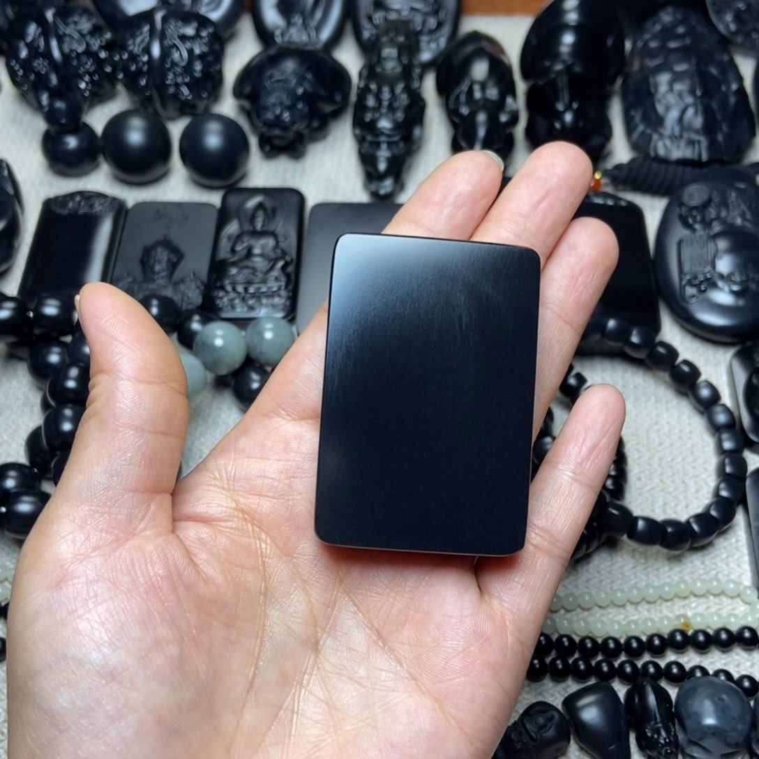 和田玉颈饰未镶嵌坐**涛