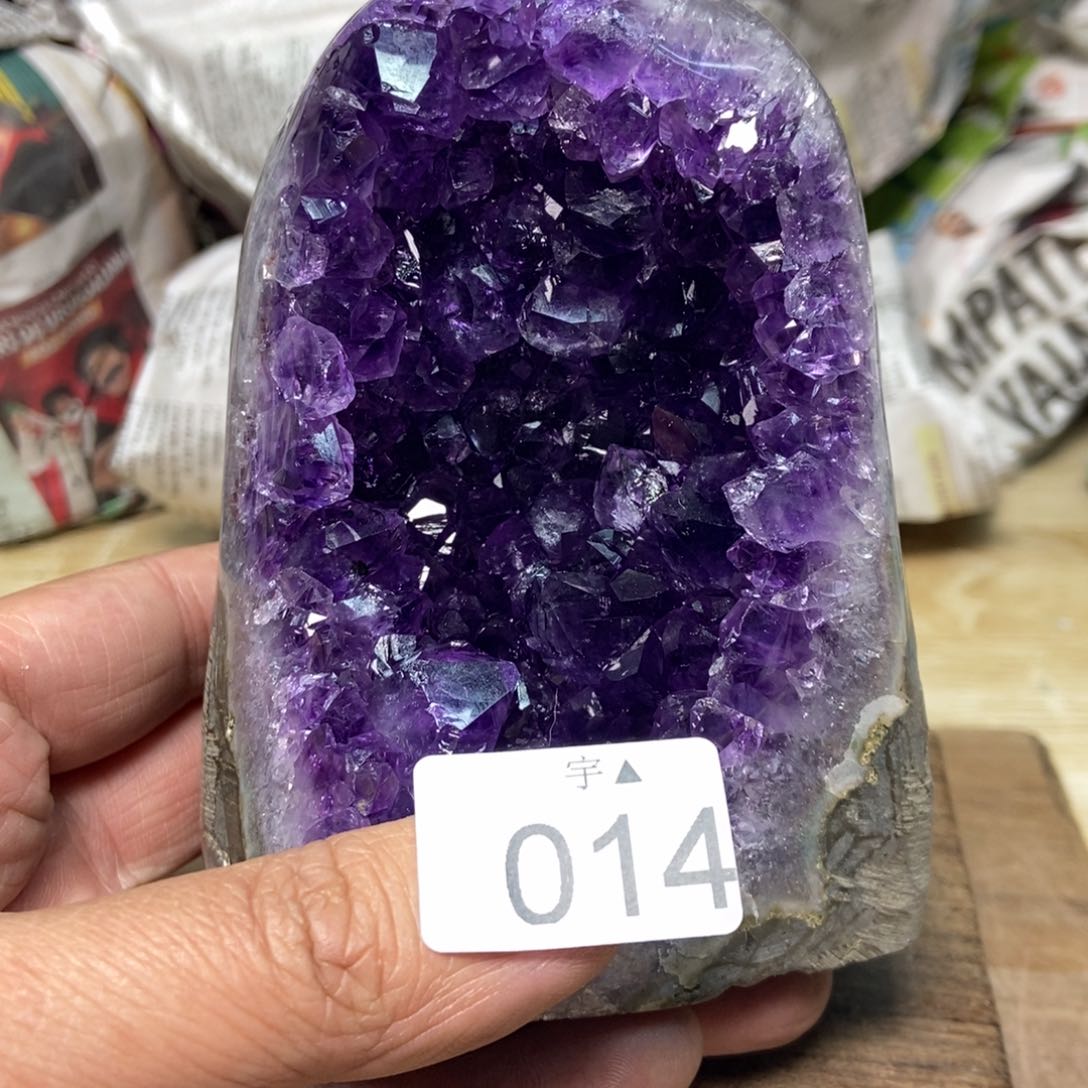 紫晶天然水晶摆件未镶嵌