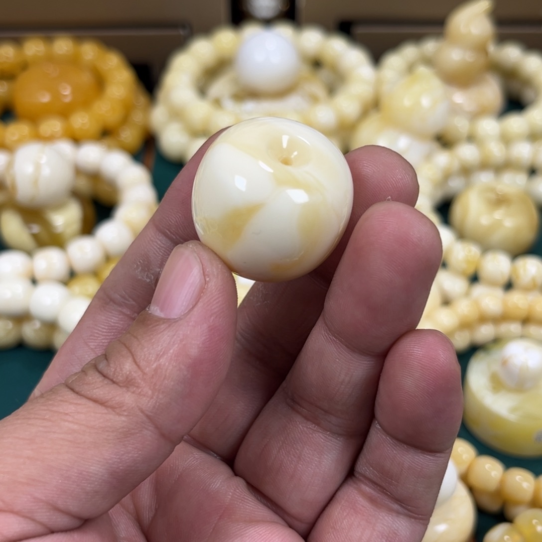 琥珀手链未镶嵌做**人