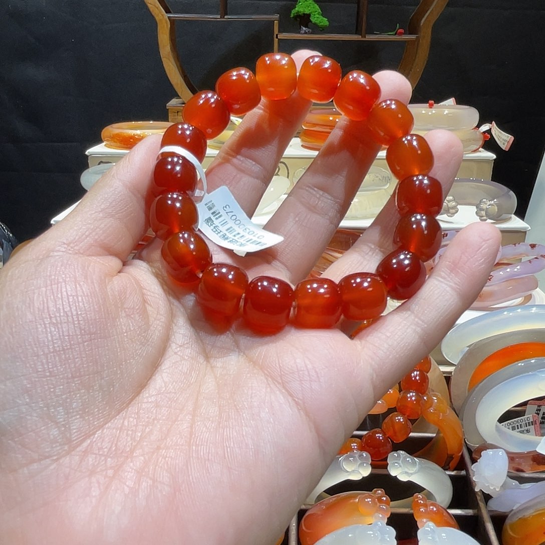 高***美玛瑙/玉髓未镶嵌手串