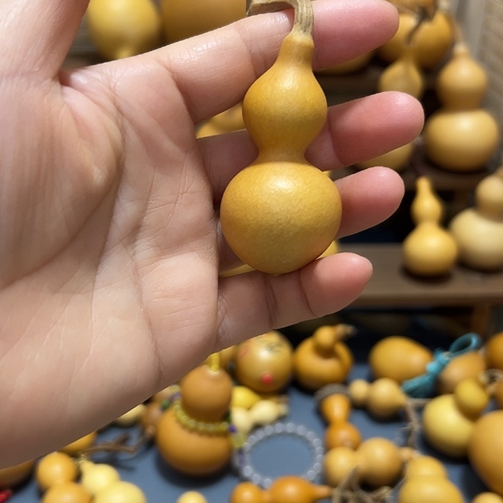 小蚂蚁肚手把件葫芦娃