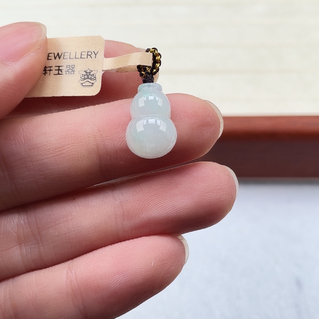 翡翠未镶嵌挂件翡翠