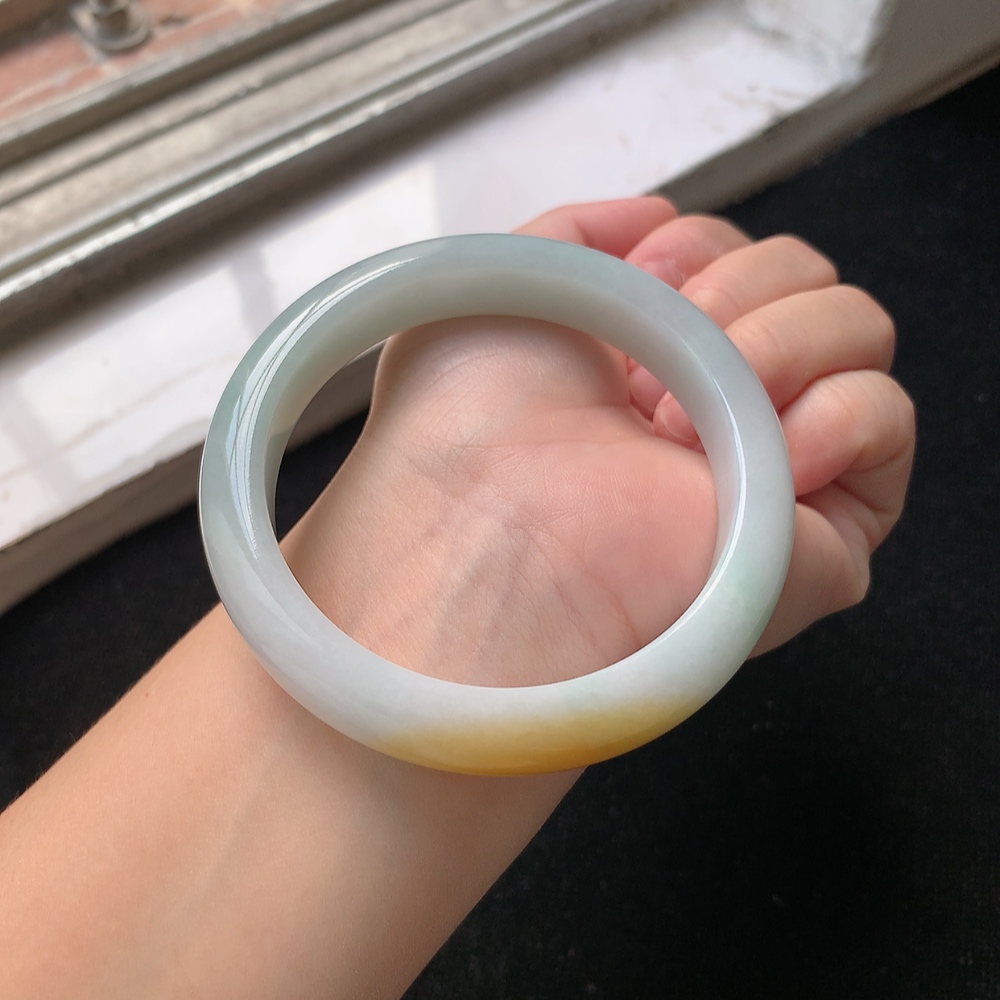 1583号 缅甸天然A货翡翠手镯60/61大圈口飘黄翡正装手镯