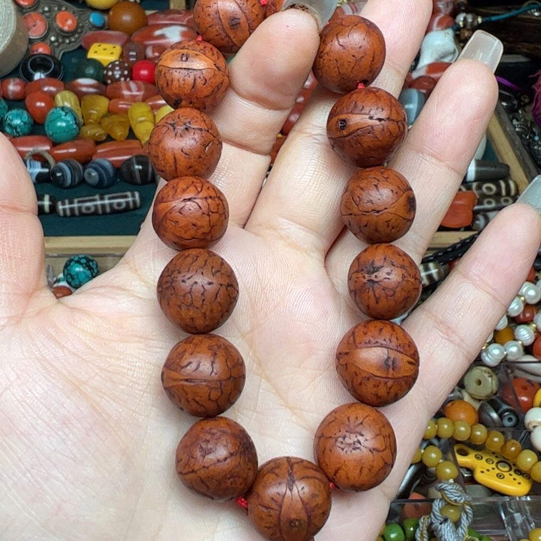 凤眼菩提手串如图