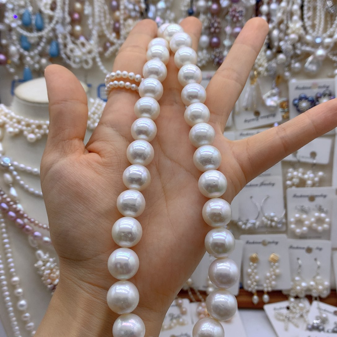 魅***袭银S925镶嵌淡水珍珠项链耳饰