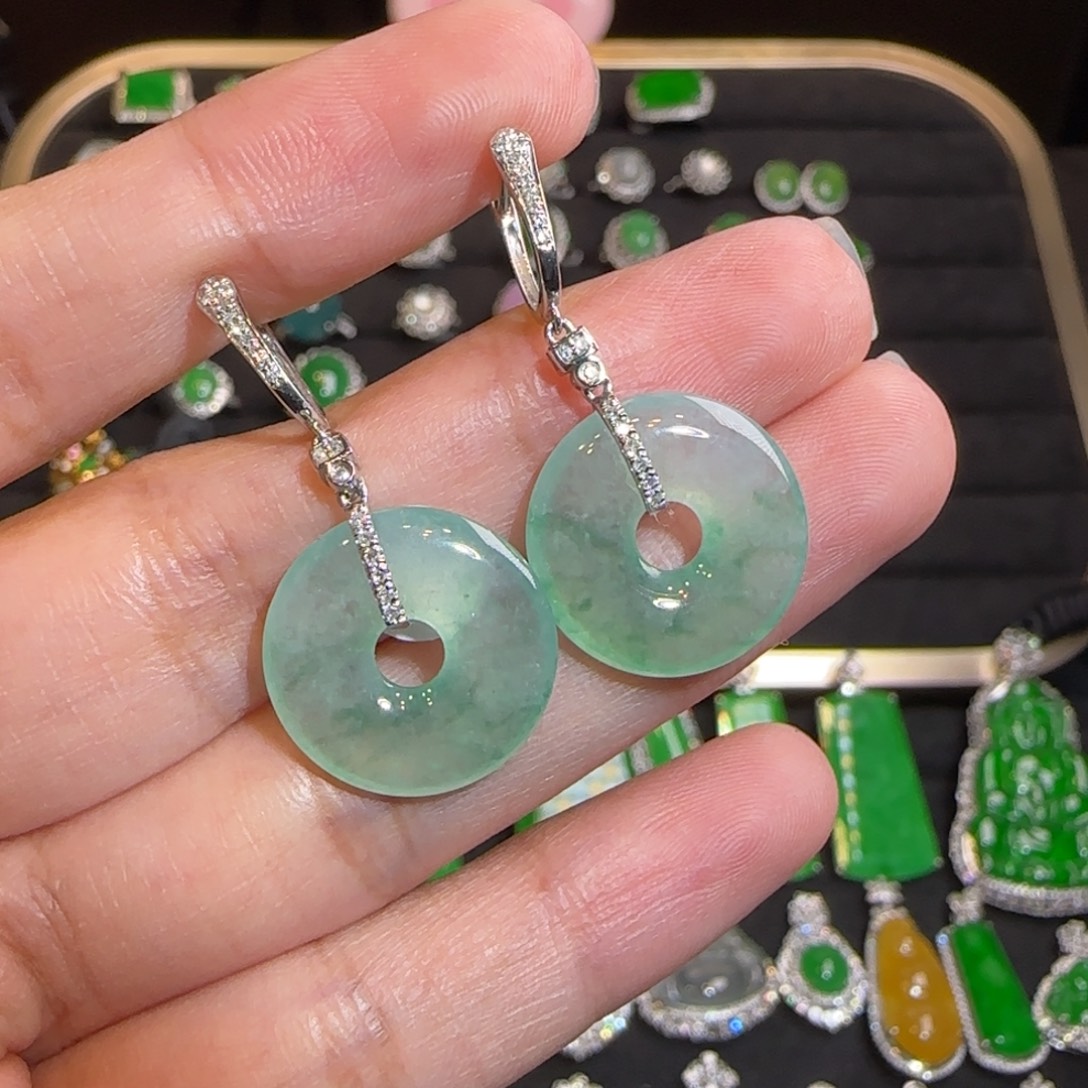 翡翠18K金镶嵌颈饰耳环