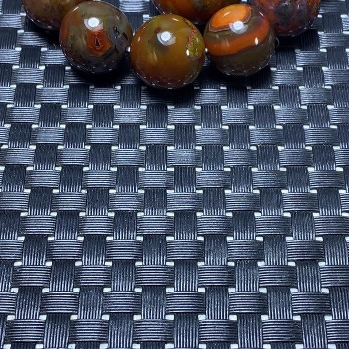 玛瑙/玉髓颈饰未镶嵌故**人