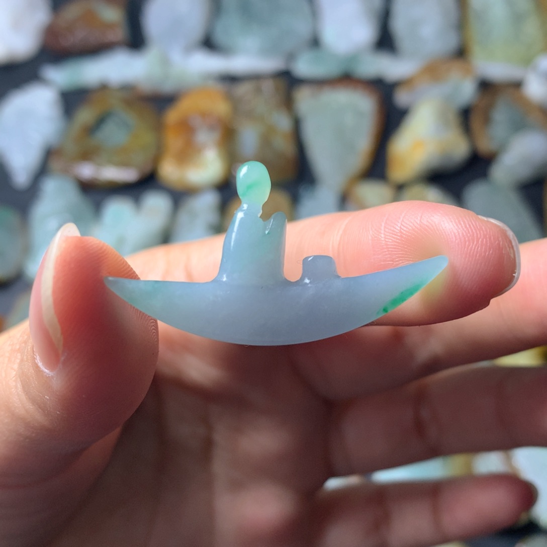 定制翡翠未镶嵌翡翠
