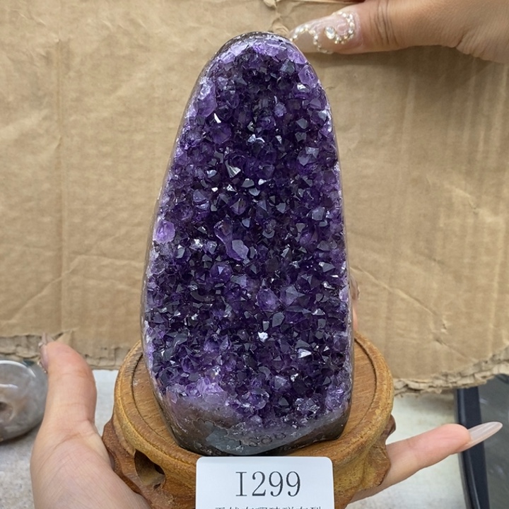 水晶大型摆件（非配饰）未镶嵌