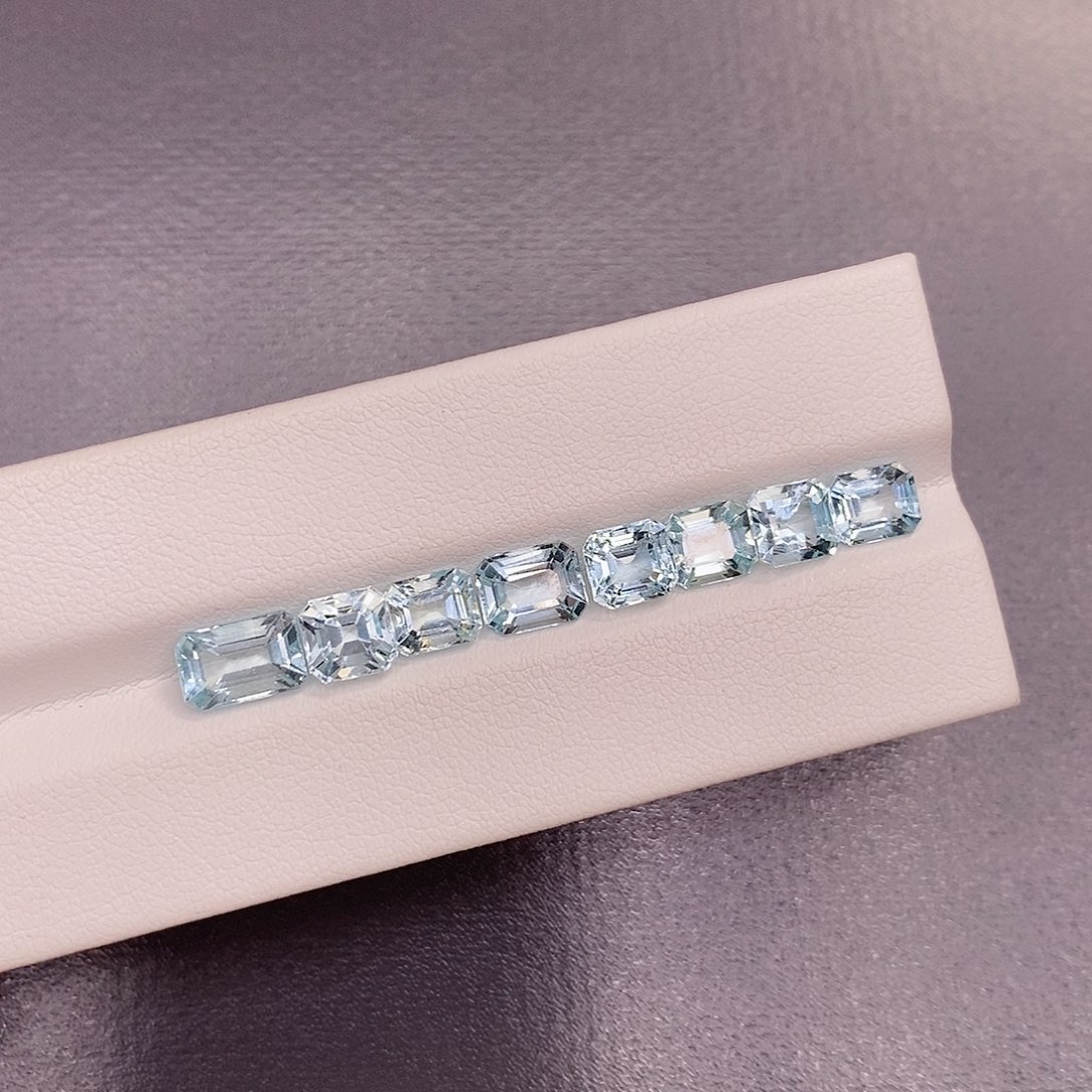 裸石海蓝宝石180一克拉，仅供展示，挑好上定向