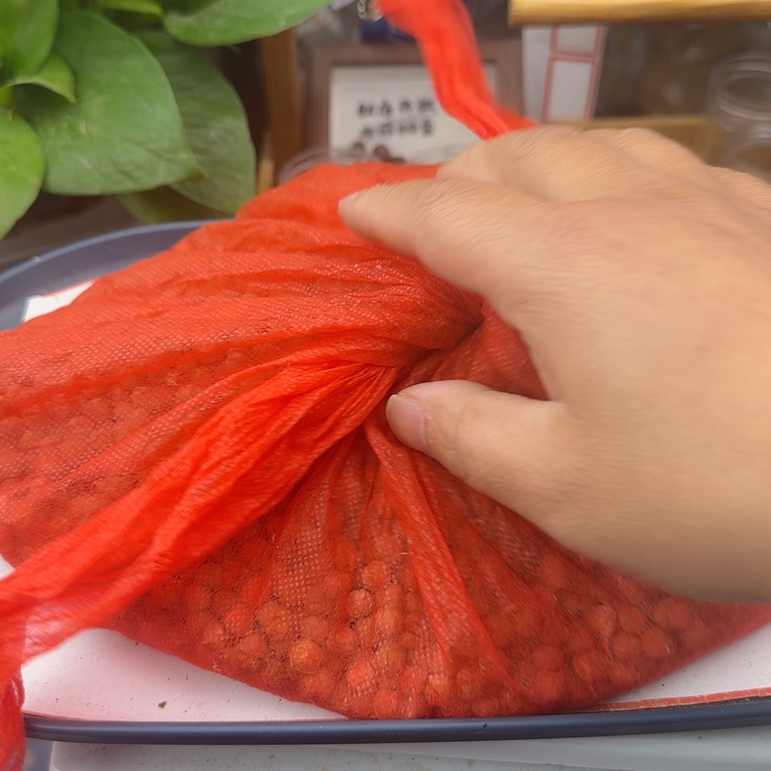 杨***九吊坠柏香籽/百香籽860克GS001