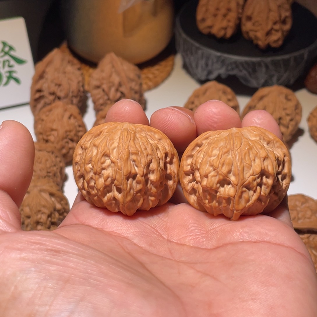 文玩核桃吊坠雅**虎磨盘