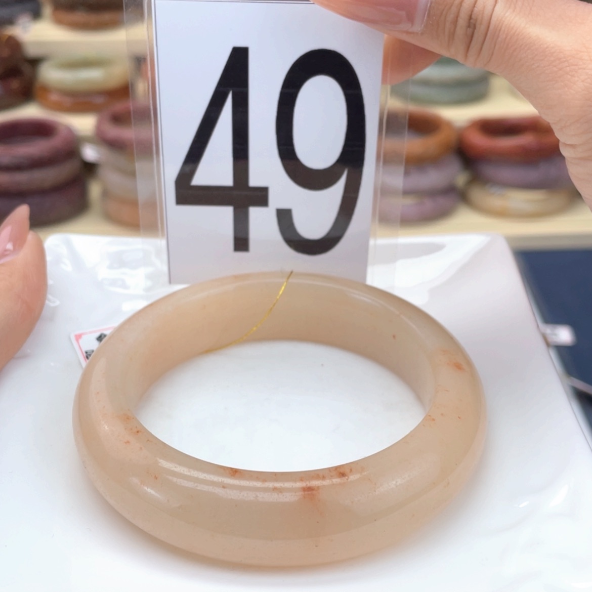 【闪购商品】石英质玉手镯未镶嵌