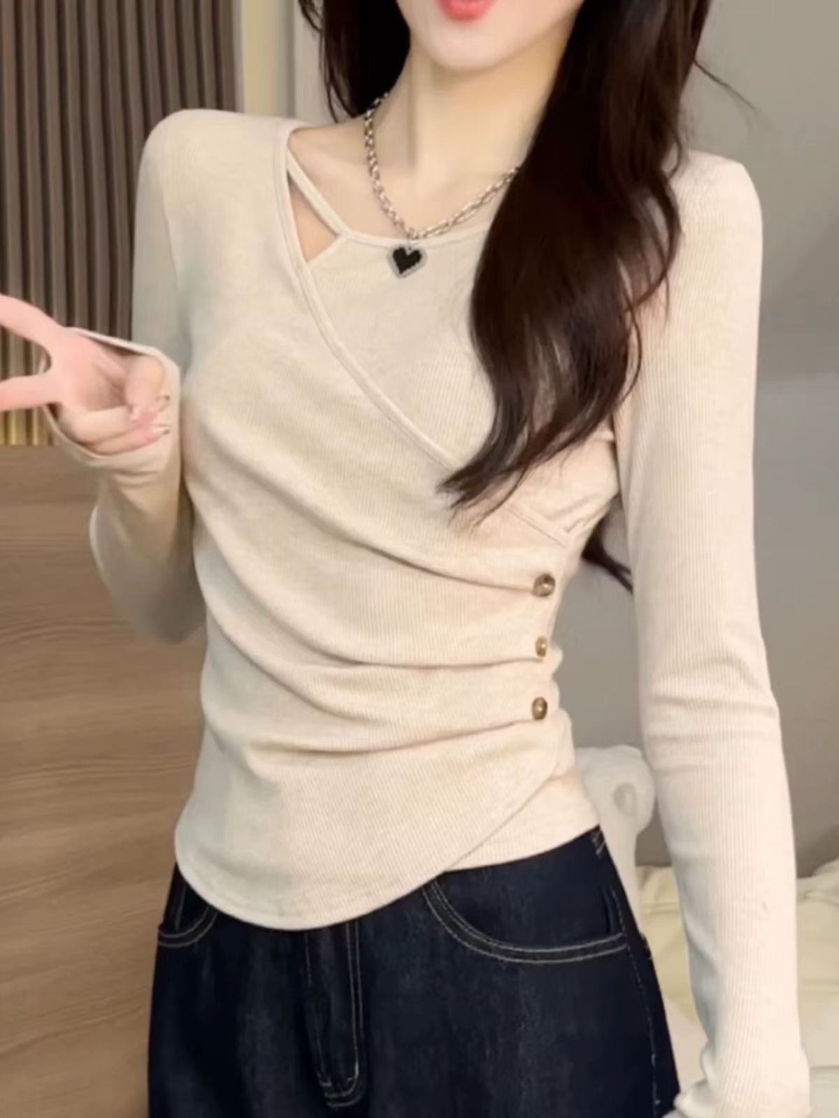 晴瑶服饰   默认微瑕微脏属于正常  公主病请绕行   NO退NO换