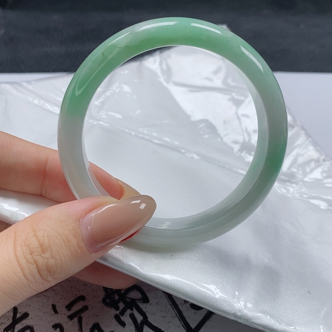【闪购商品】翡翠手镯未镶嵌428号
