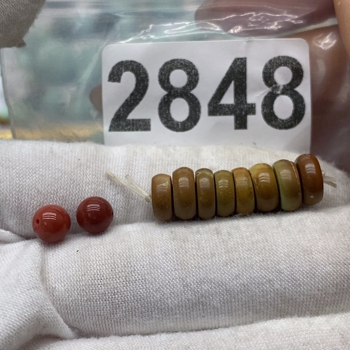 南红玛瑙未镶嵌颈饰