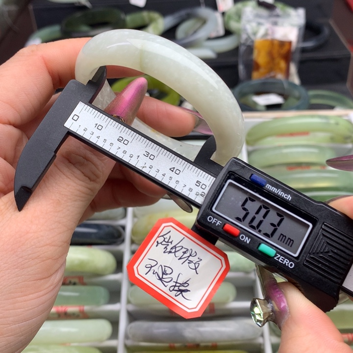 蛇纹石玉手镯未镶嵌769