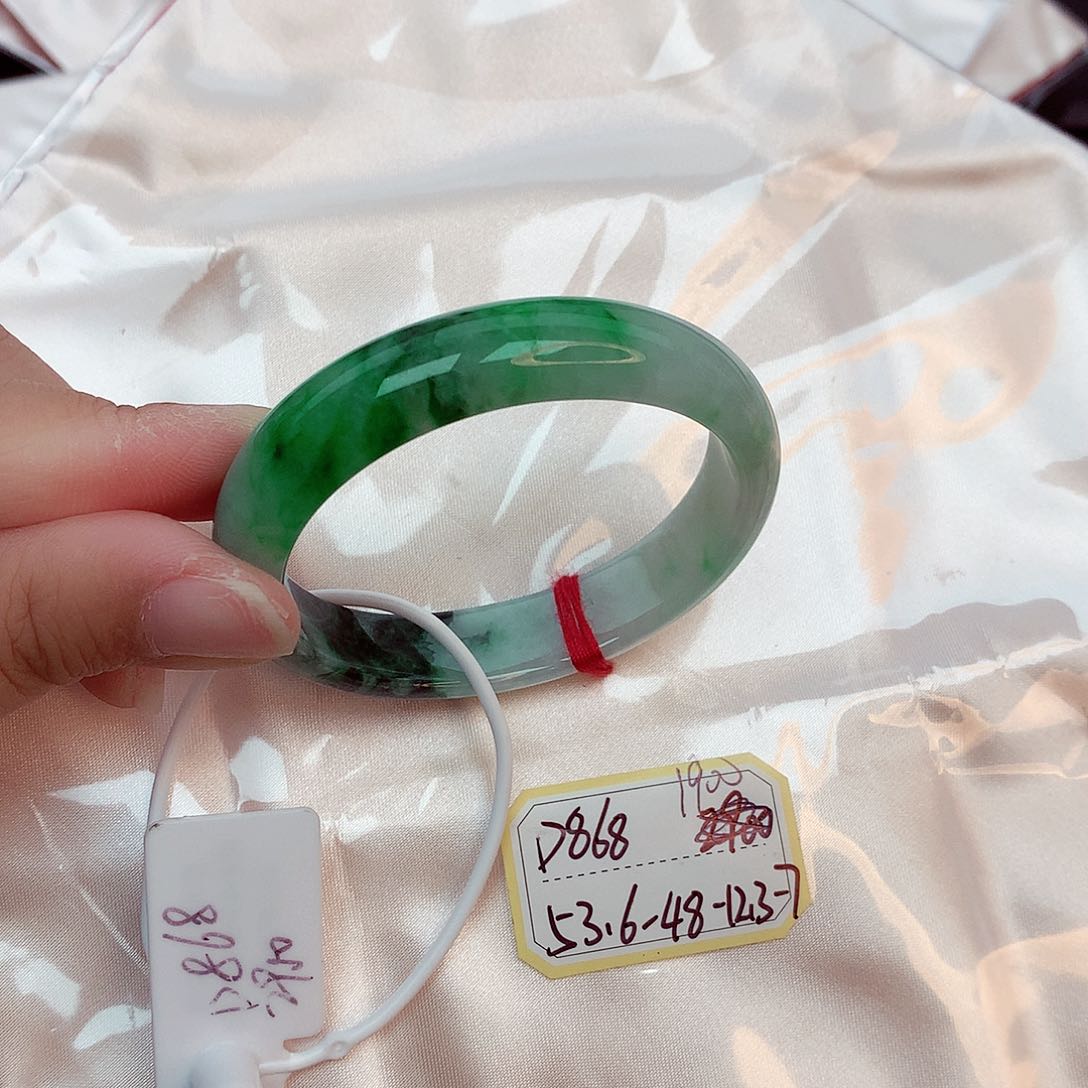 翡翠手镯未镶嵌天然缅甸翡翠A货