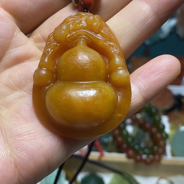 吊坠(赠链)未镶嵌翡翠