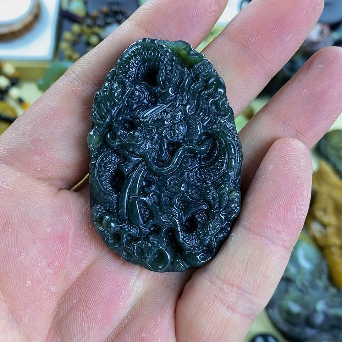 岫岩河磨玉（透闪石质玉）吊坠未镶嵌