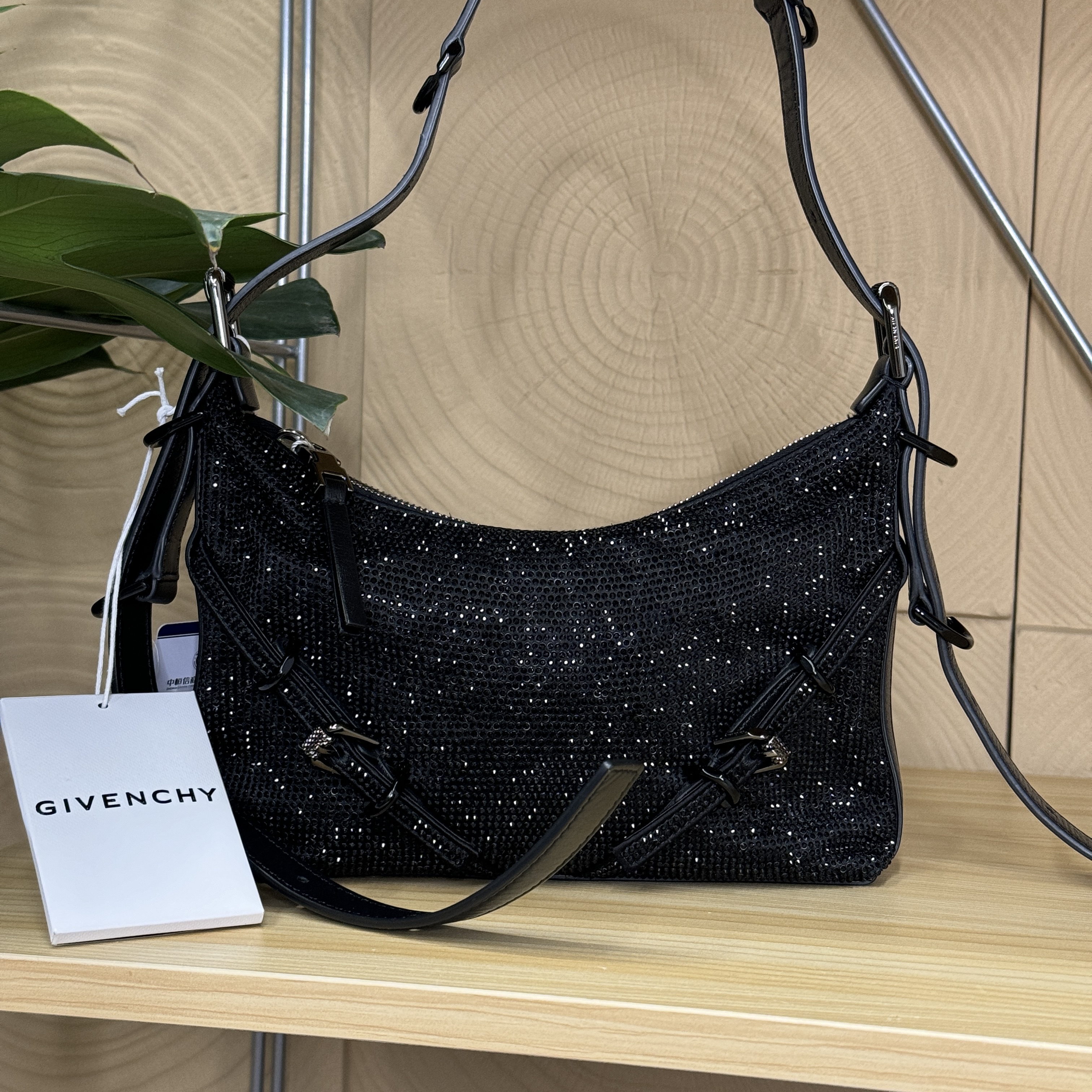 99新 Givenchy/纪梵希 达达/黑色水钻小号voyou单肩包
