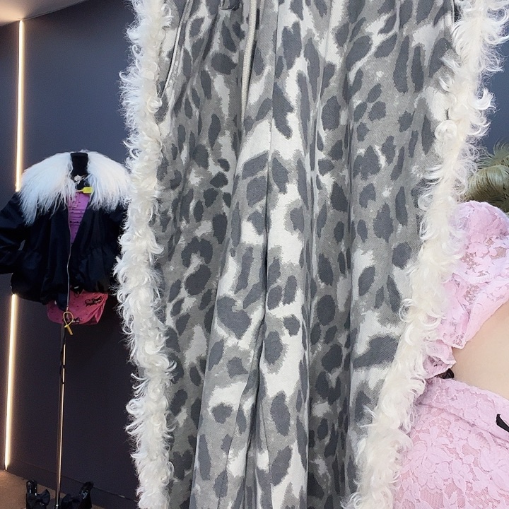 金***酒挂脖款豹纹裤豹纹裤豹纹