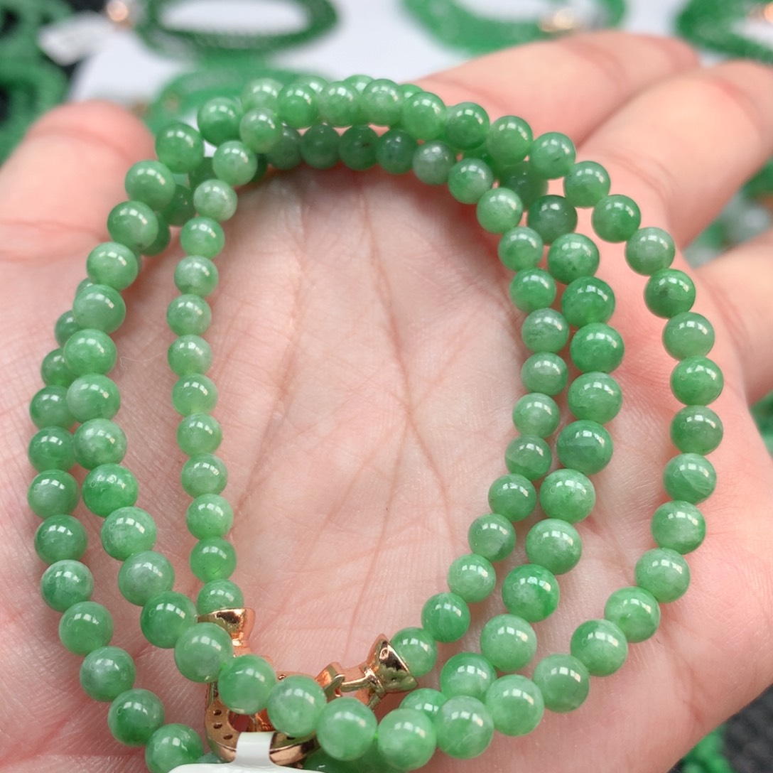 翡翠手链未镶嵌翡翠