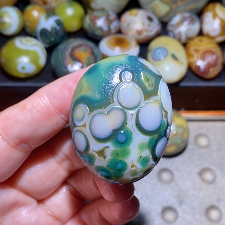 未镶嵌玛瑙/玉髓珠宝半成品144