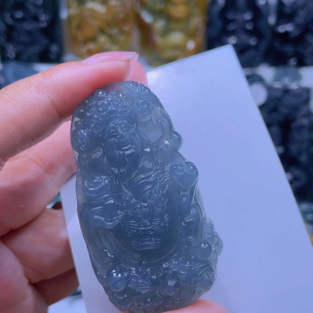 翡翠颈饰未镶嵌知*