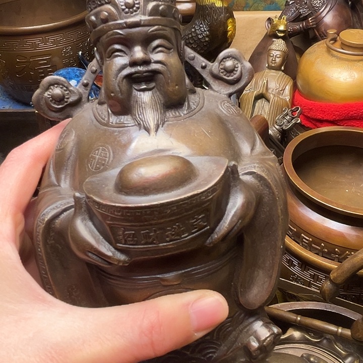 精美铜器批发档口