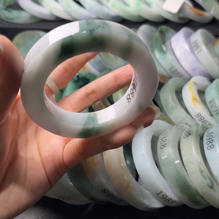 定制翡翠未镶嵌翡翠