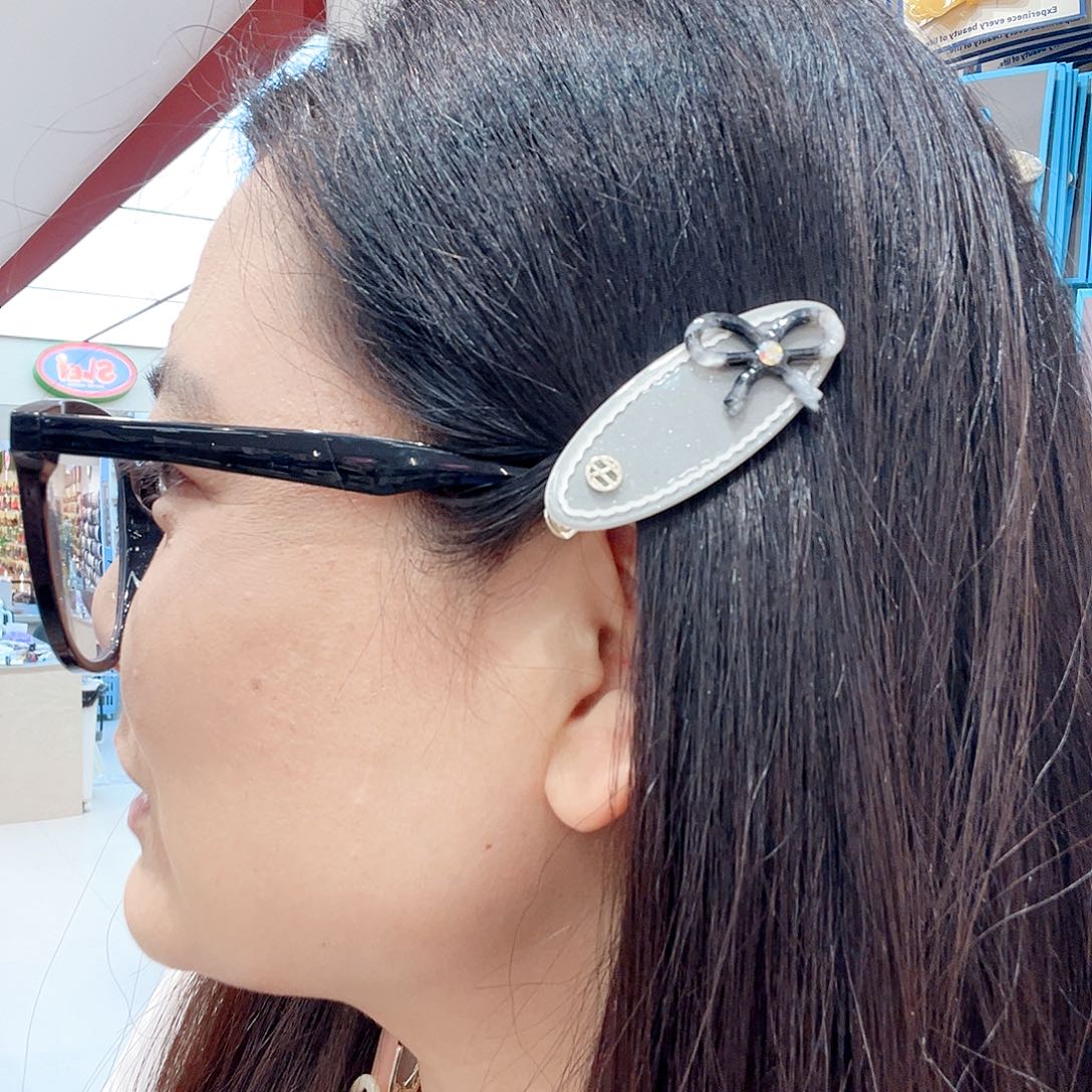 无非金属边夹一个