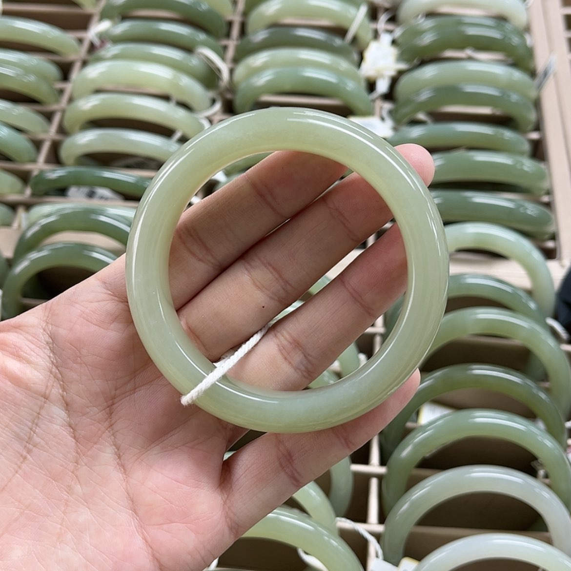 【闪购商品】和田玉手镯未镶嵌