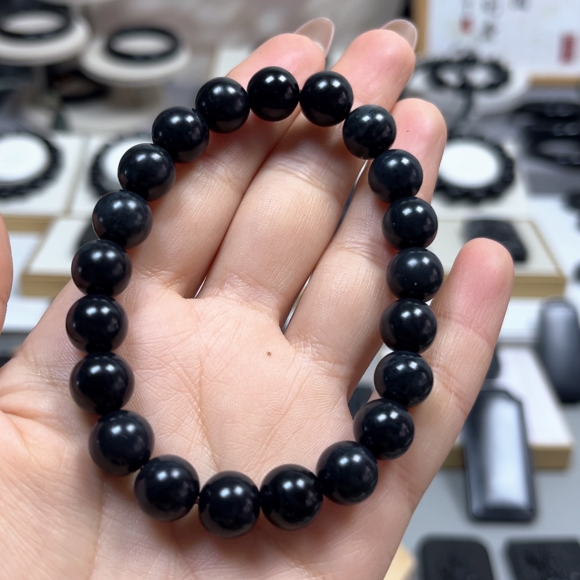 【闪购商品】和田玉（墨玉）卡10圆珠聚墨毛孔包容未镶嵌