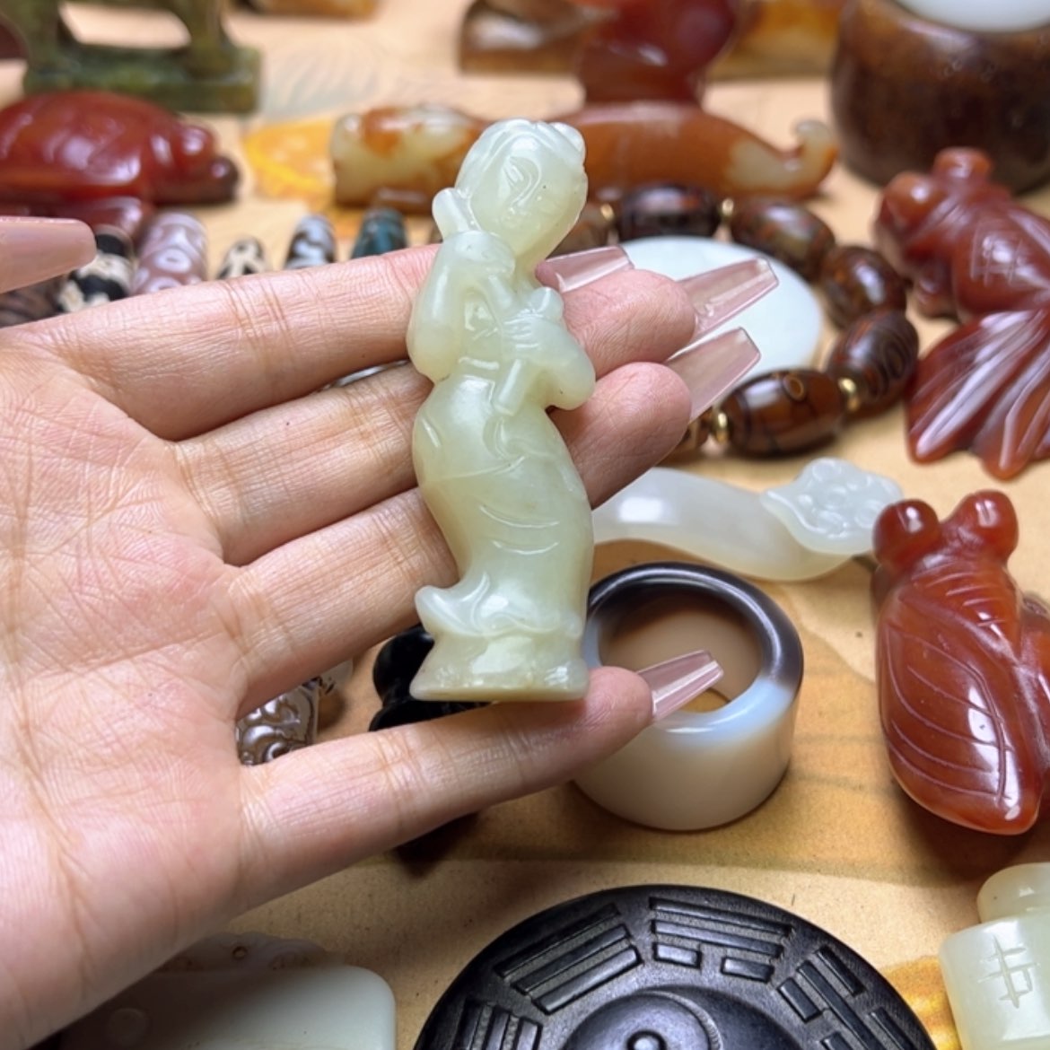 【闪购商品】蛇纹石玉颈饰未镶嵌