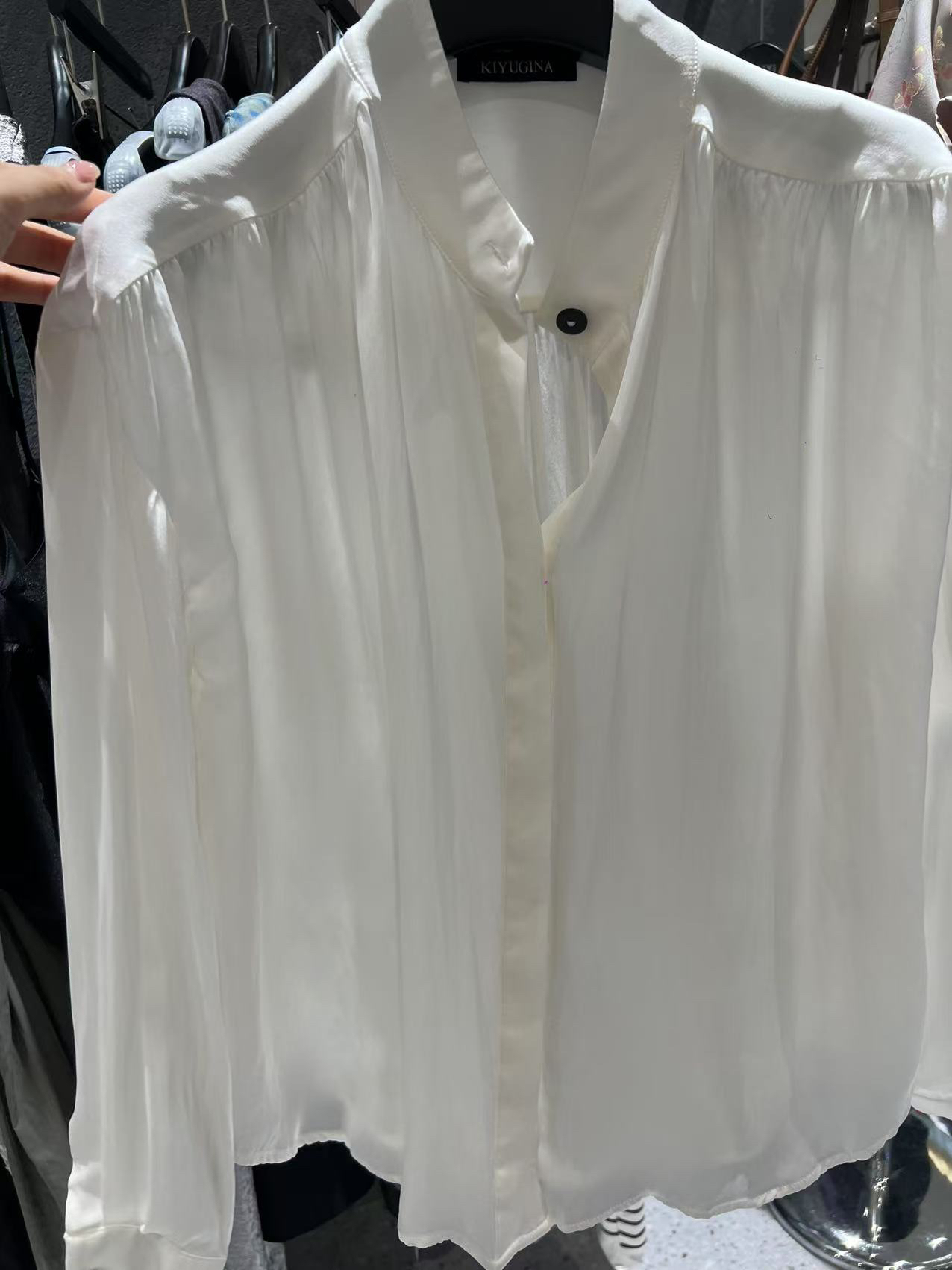 春季新款港风高级感白色立领宽松垂感长袖衬衫